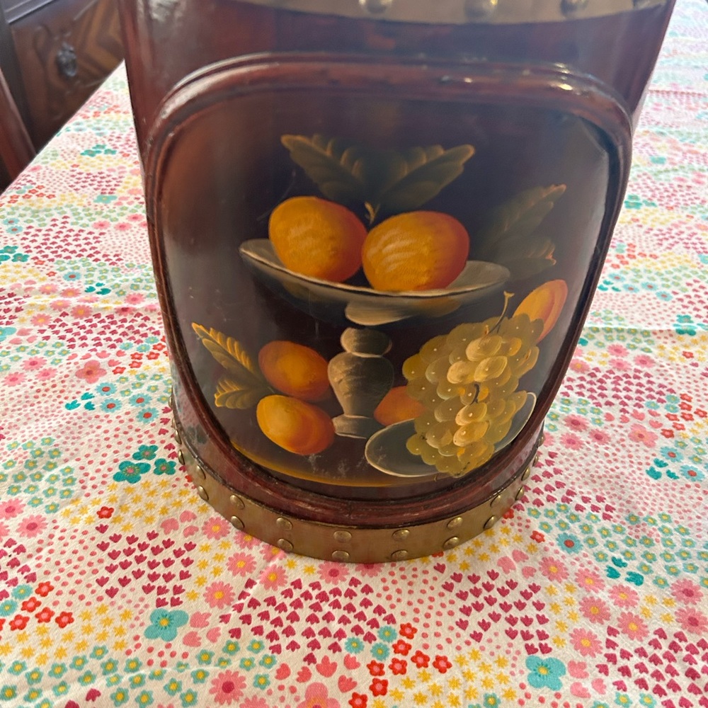 Bucket w/ fruit picture